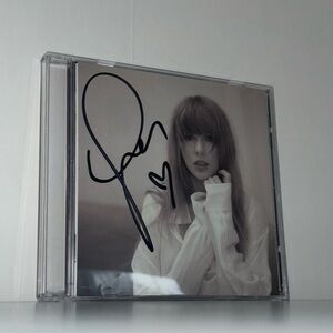 SIGNED TTPD TAYLOR SWIFT CD